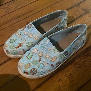Toms seasonal shoe